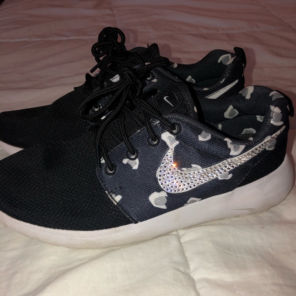 Custom Nike Roshes with Swarovski crystals